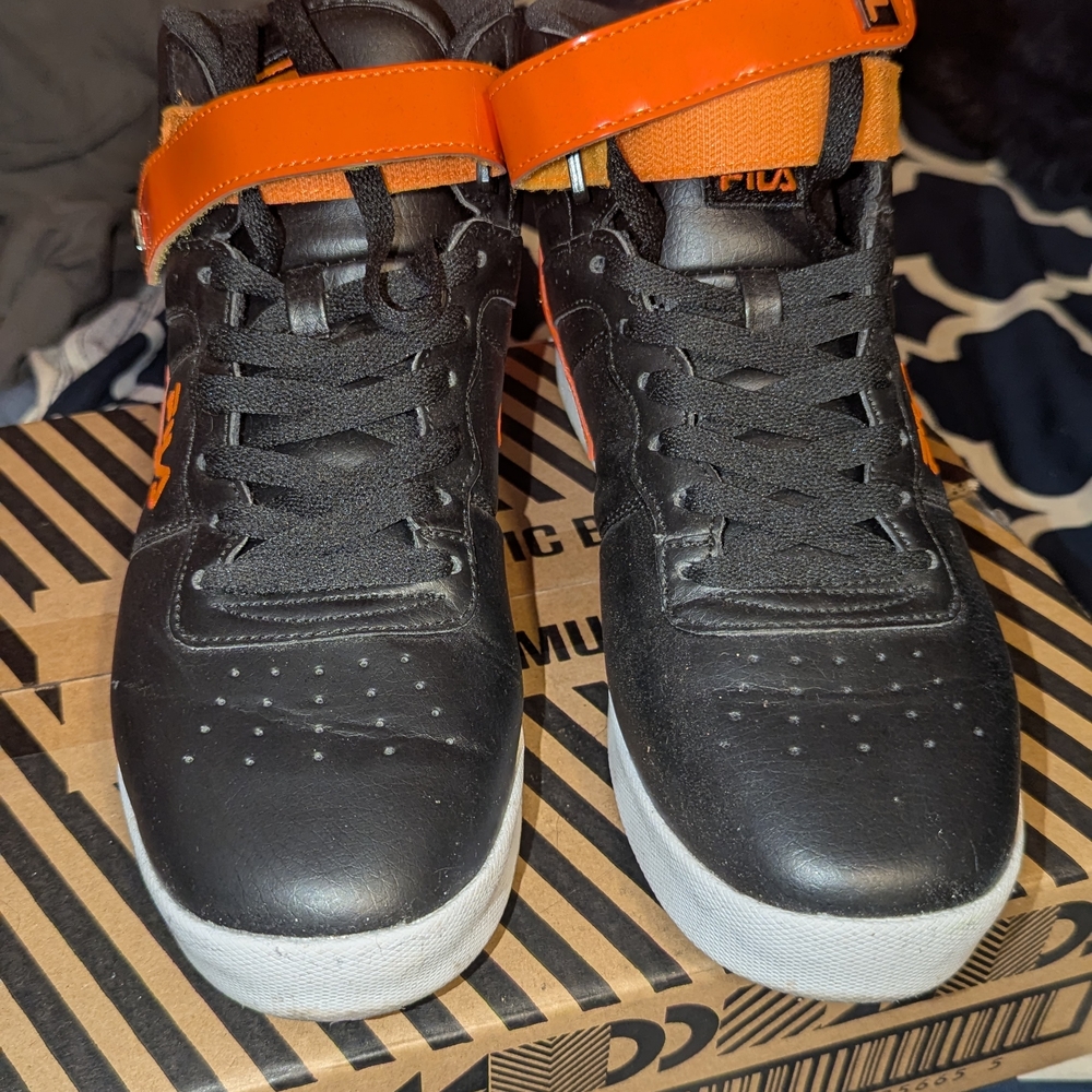 Fila Kids Black and Orange Sneakers
